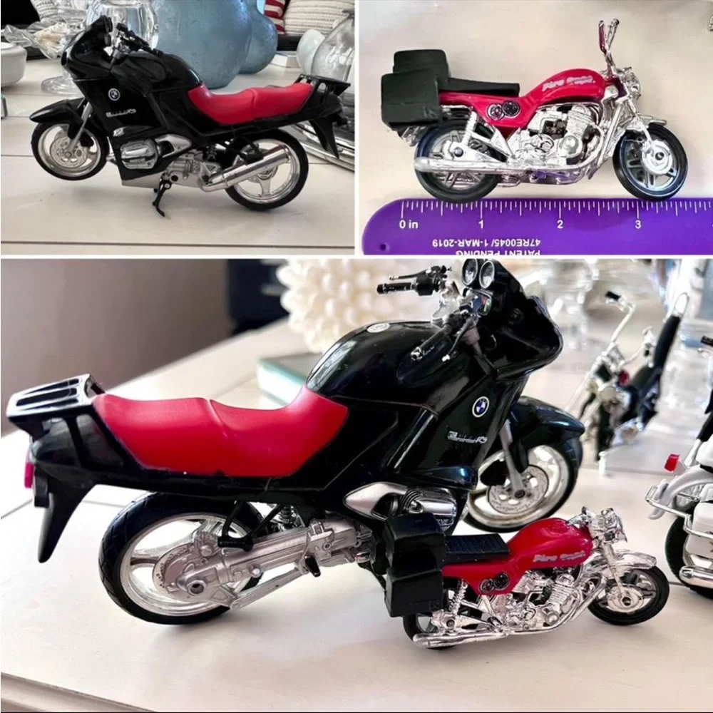 TOYS Motorcycle Models   Collect, Display or Play With Includes 7 Cycles